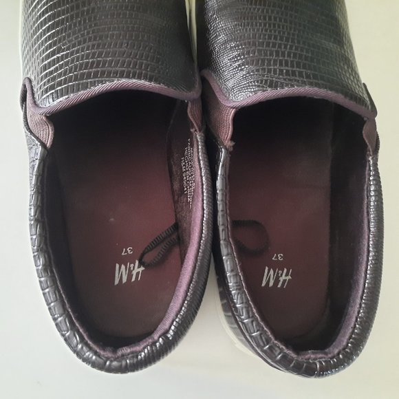 H&M Croc Textured Slip-on Sneakers - Plum Purple - Picture 9 of 16